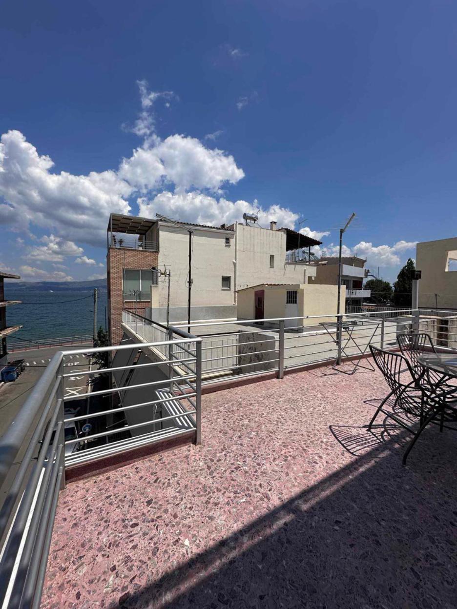Nea Palatia Beach Front Apartment מראה חיצוני תמונה